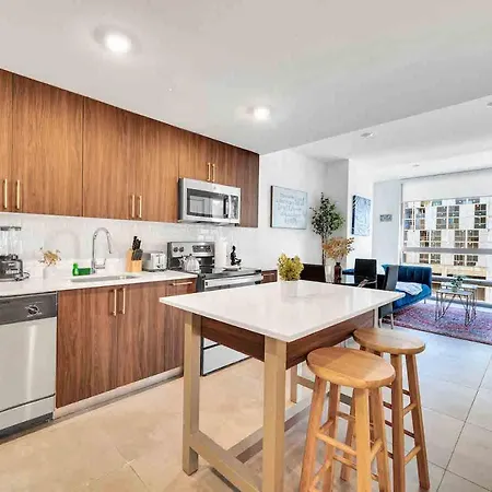 Charming Apt In The Heart Of Downtown With Free Parking Miami Exterior photo